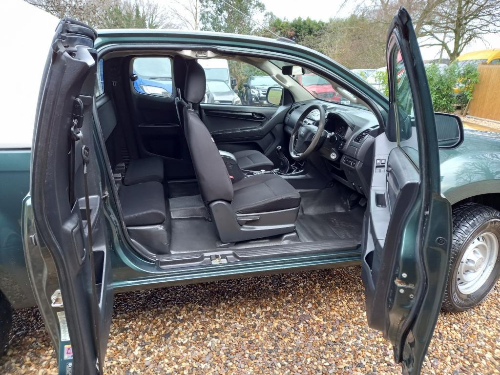 ISUZU D-MAX