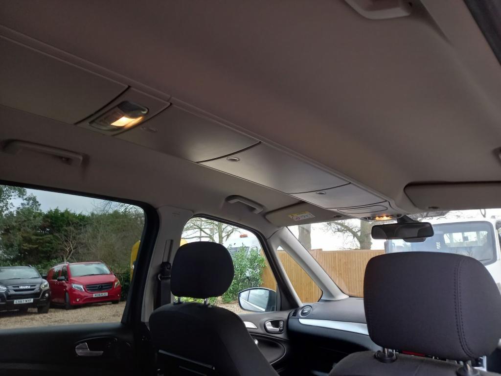 FORD GALAXY