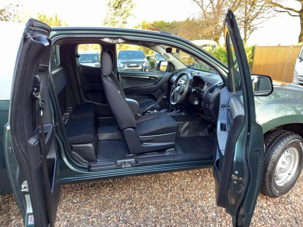 ISUZU D-MAX