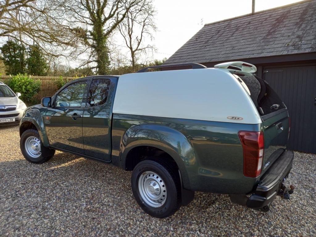 ISUZU D-MAX