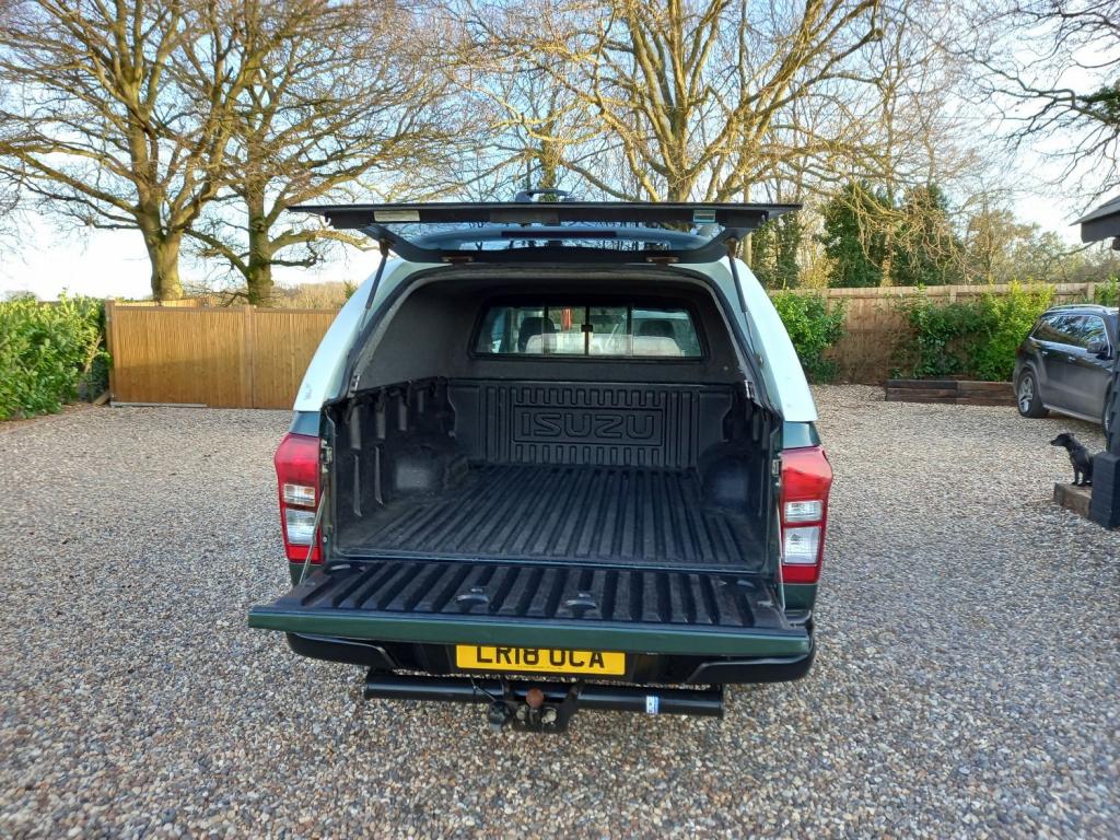 ISUZU D-MAX