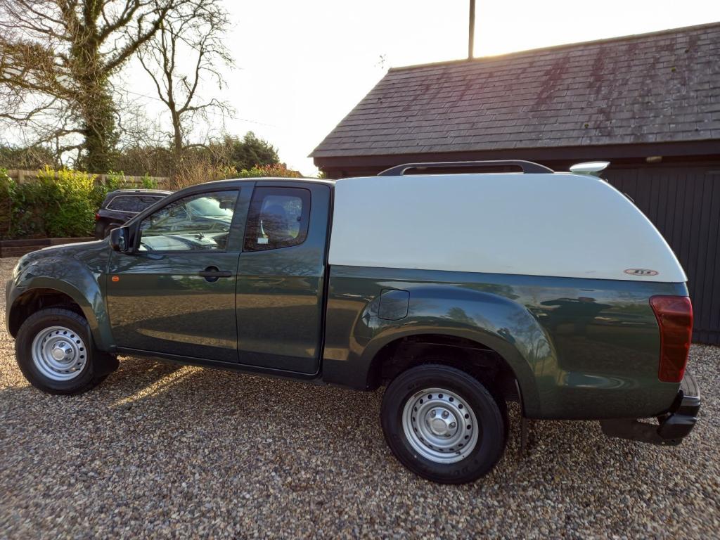 ISUZU D-MAX