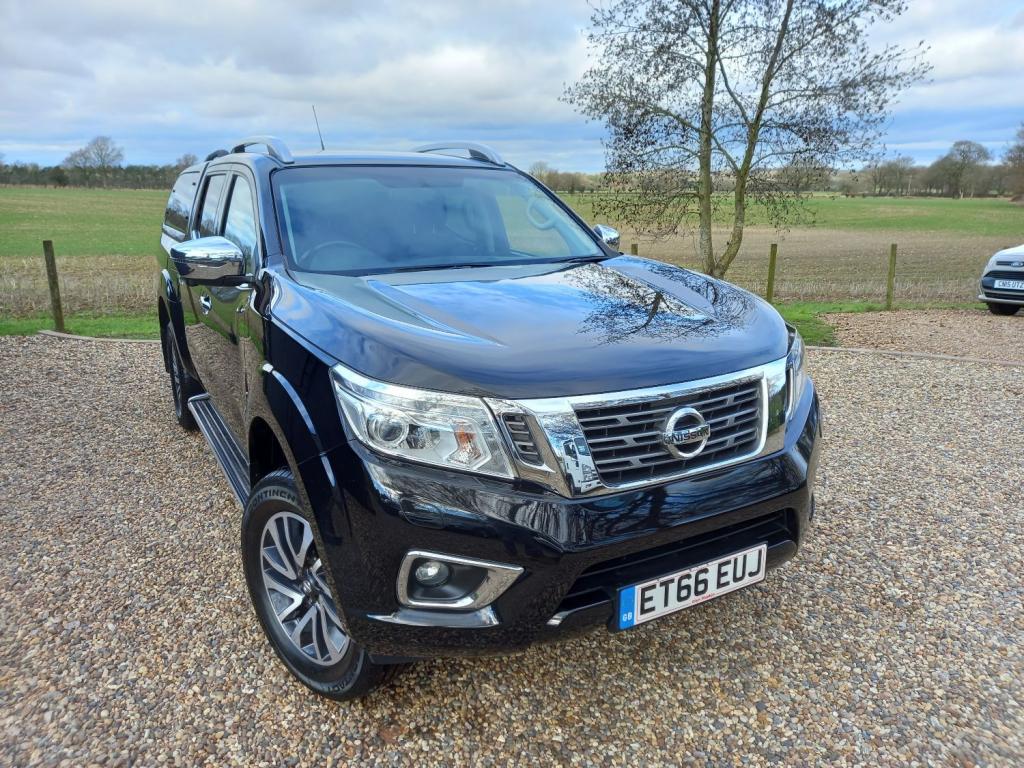 NISSAN NAVARA