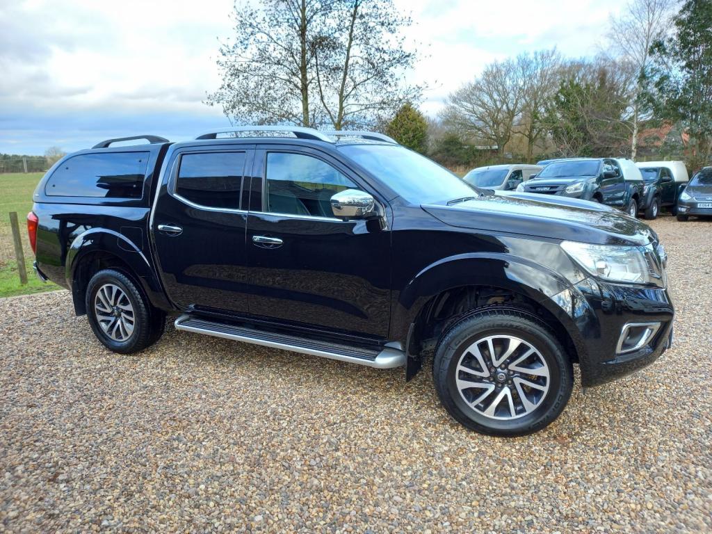 NISSAN NAVARA