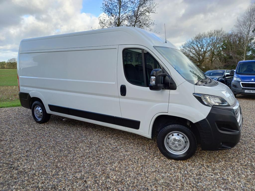 View PEUGEOT BOXER BLUE HDI 335 L3H2 PROFESSIONAL PV