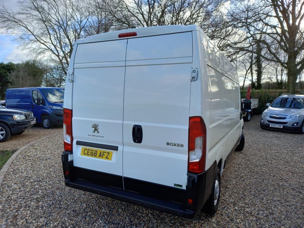 PEUGEOT BOXER