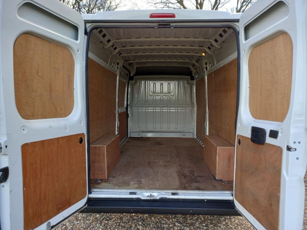 PEUGEOT BOXER