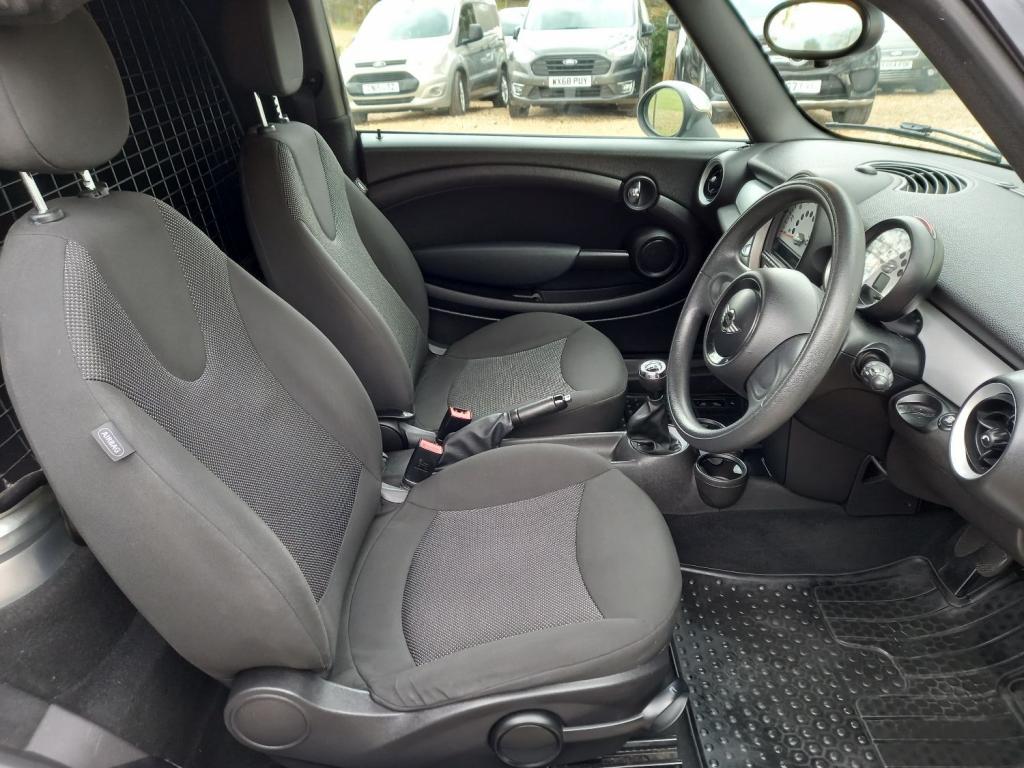 MINI CLUBVAN