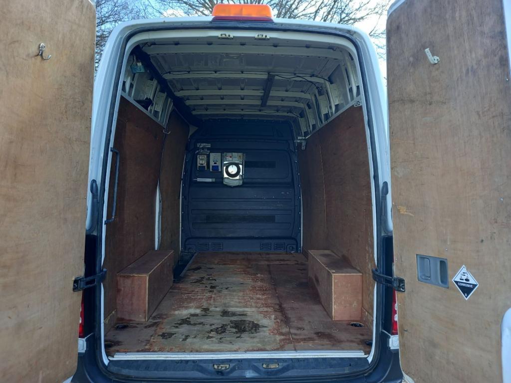 MERCEDES-BENZ SPRINTER