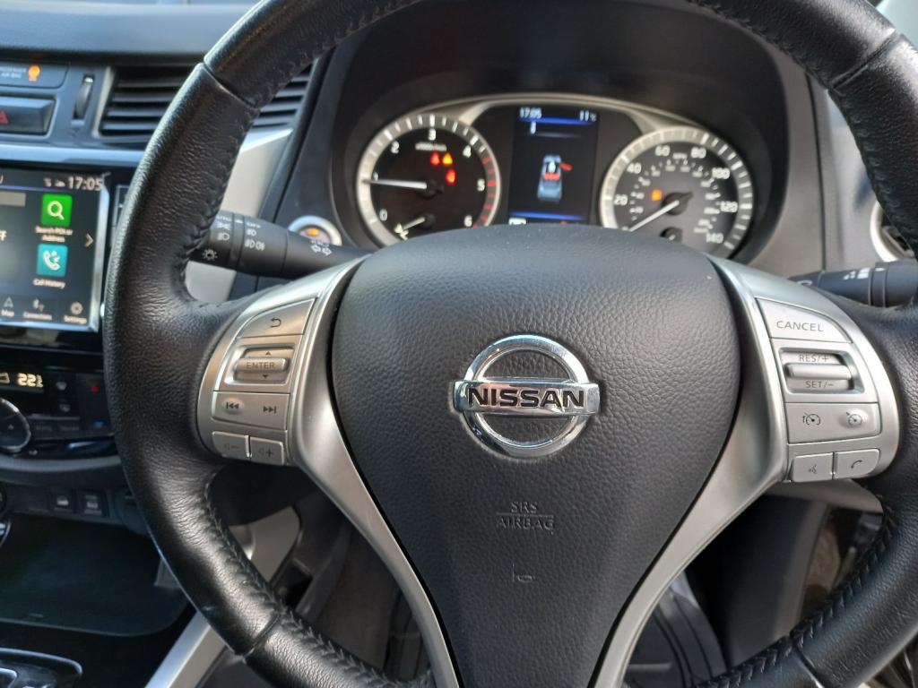 NISSAN NAVARA
