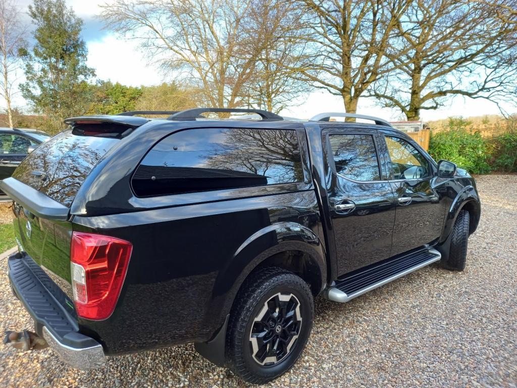 NISSAN NAVARA