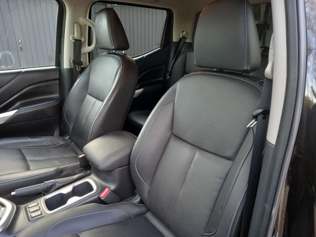 NISSAN NAVARA