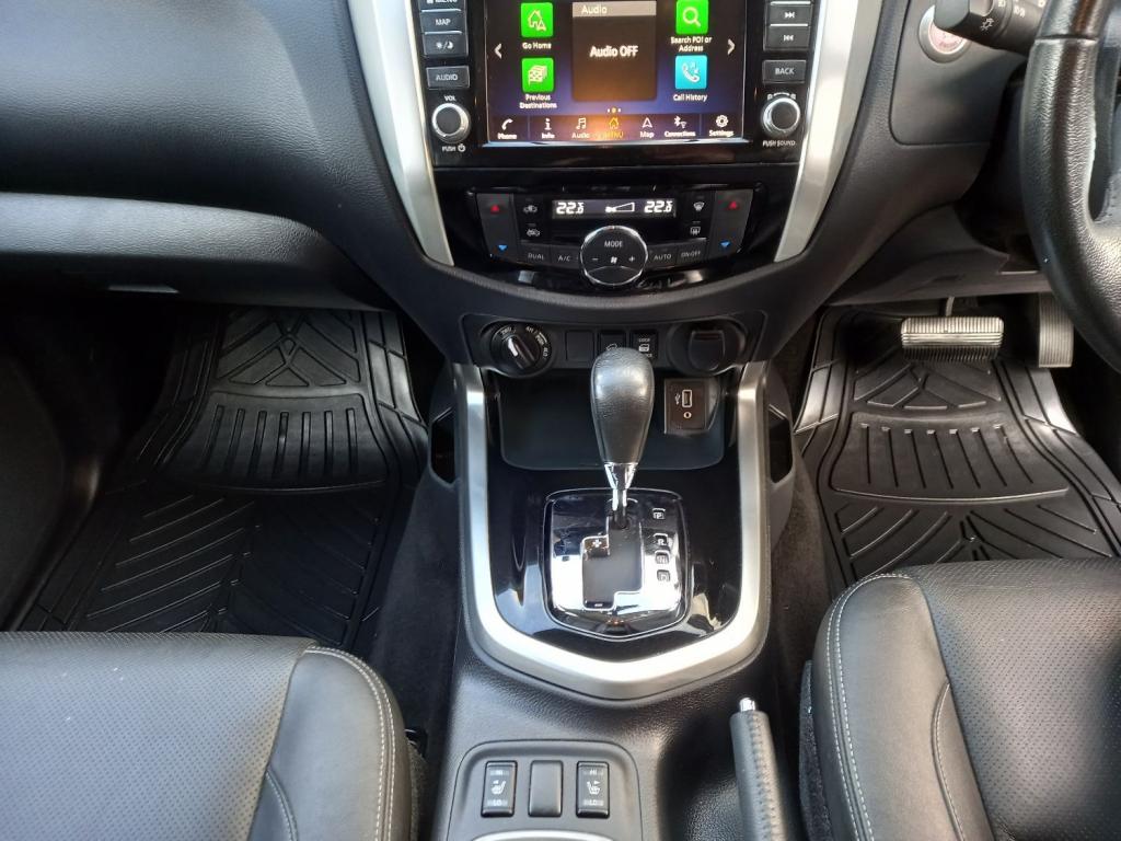 NISSAN NAVARA
