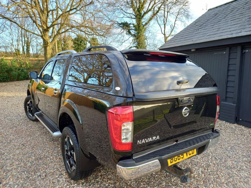 NISSAN NAVARA