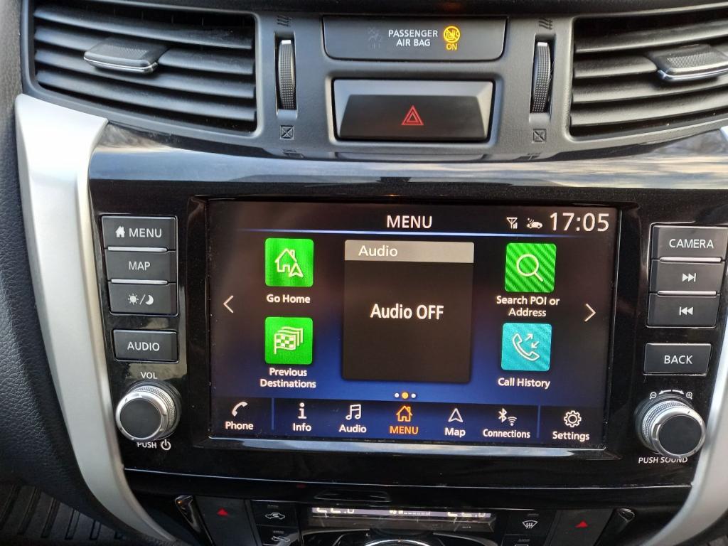 NISSAN NAVARA