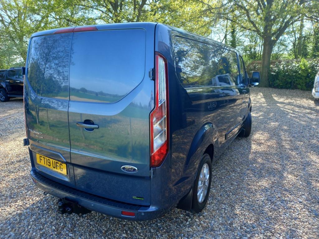 FORD TRANSIT CUSTOM