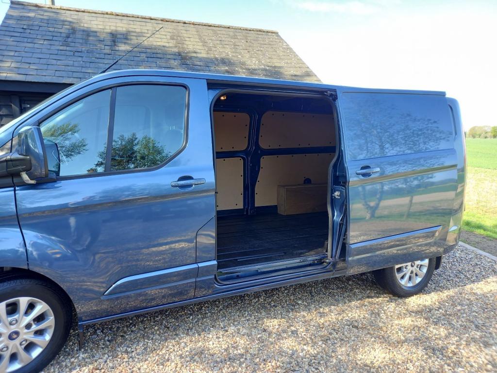 FORD TRANSIT CUSTOM