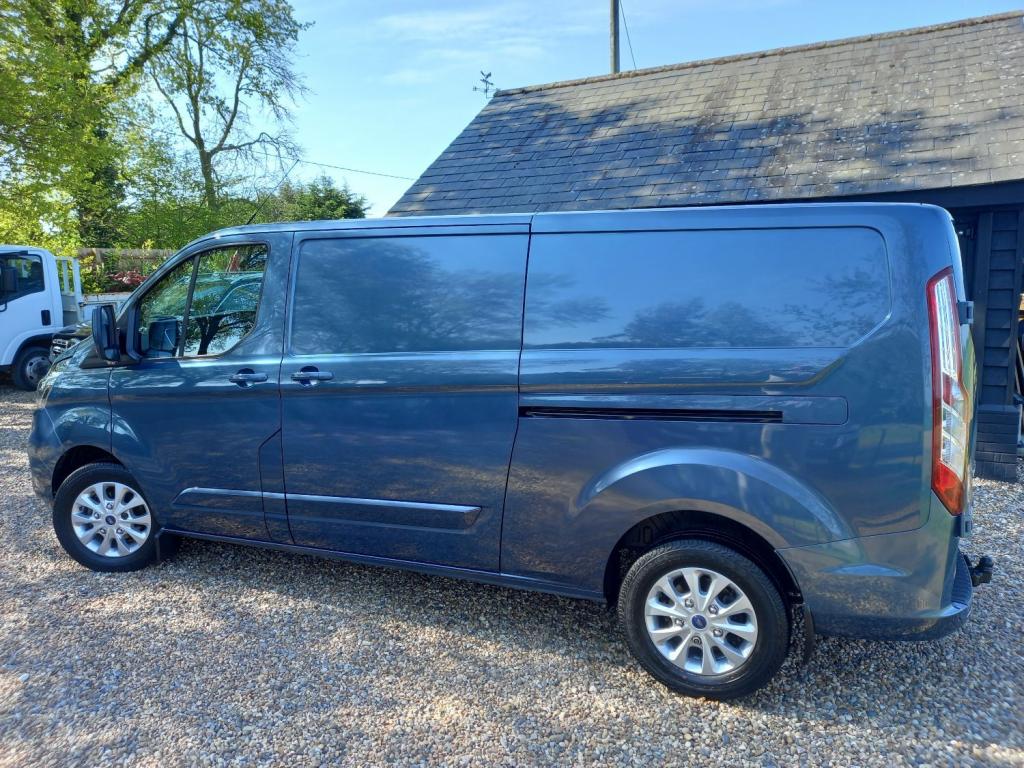 FORD TRANSIT CUSTOM