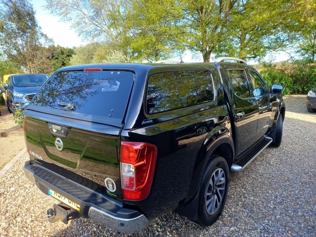 NISSAN NAVARA
