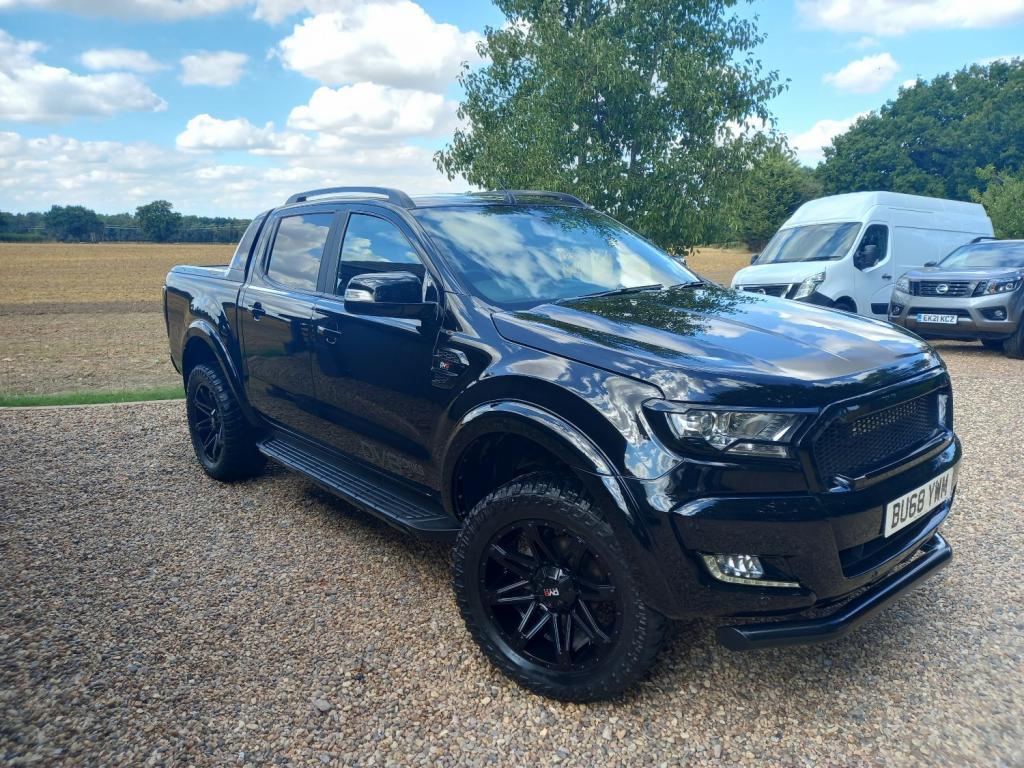 View FORD RANGER WILDTRAK 4X4 DCB TDCI DV8 WORKS EDITION