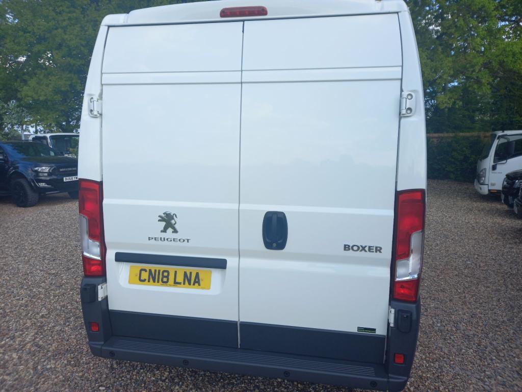 PEUGEOT BOXER