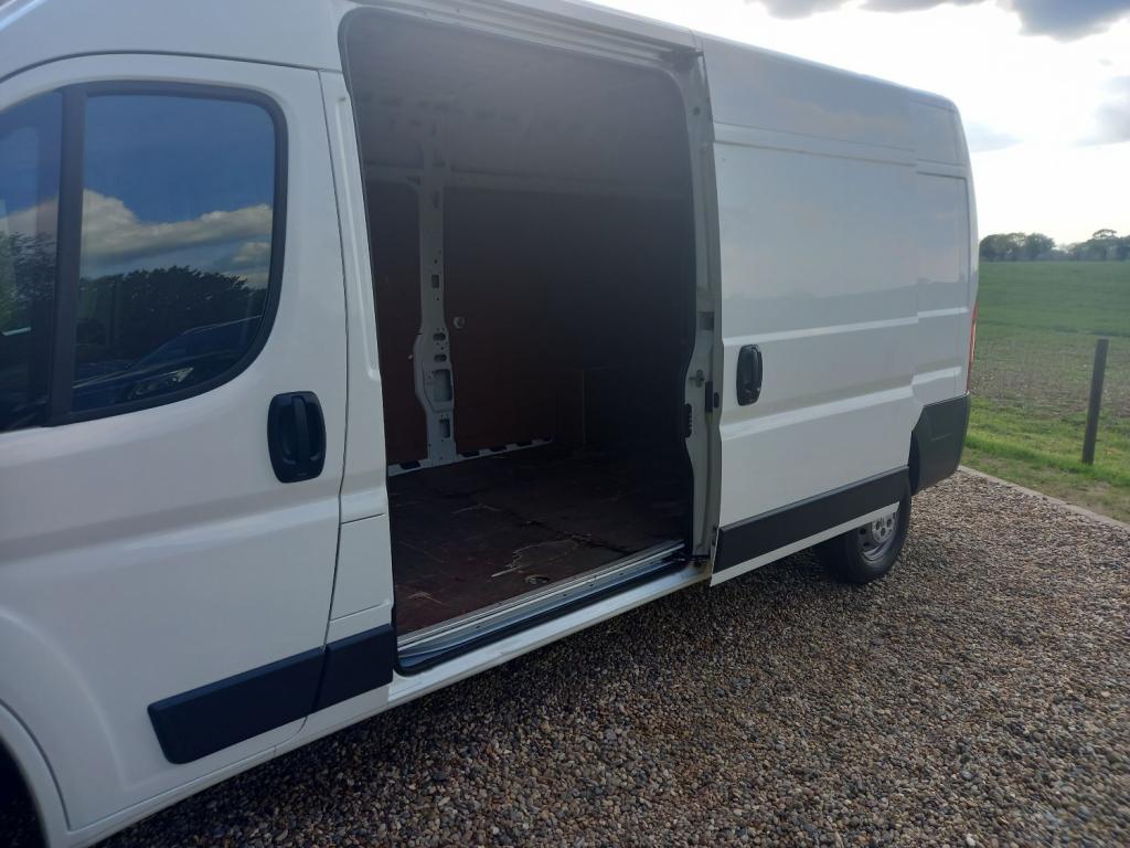 PEUGEOT BOXER
