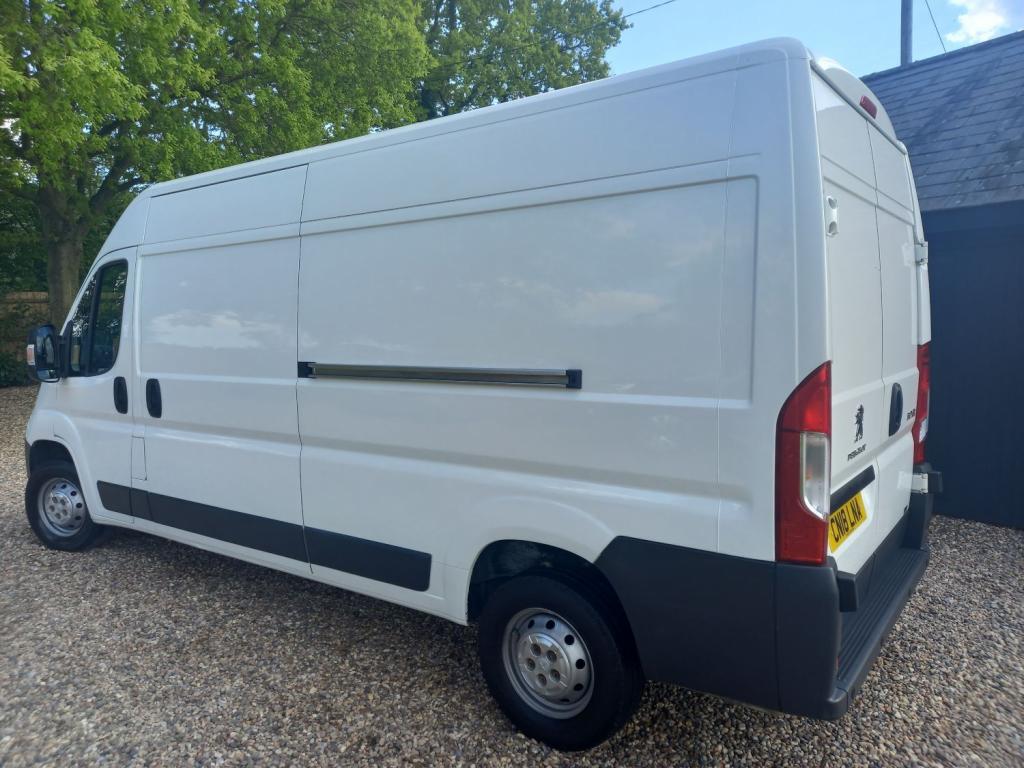 PEUGEOT BOXER