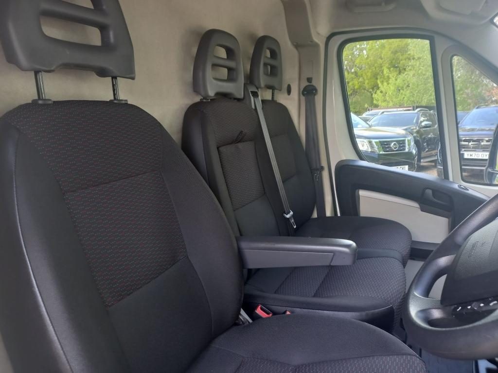 PEUGEOT BOXER