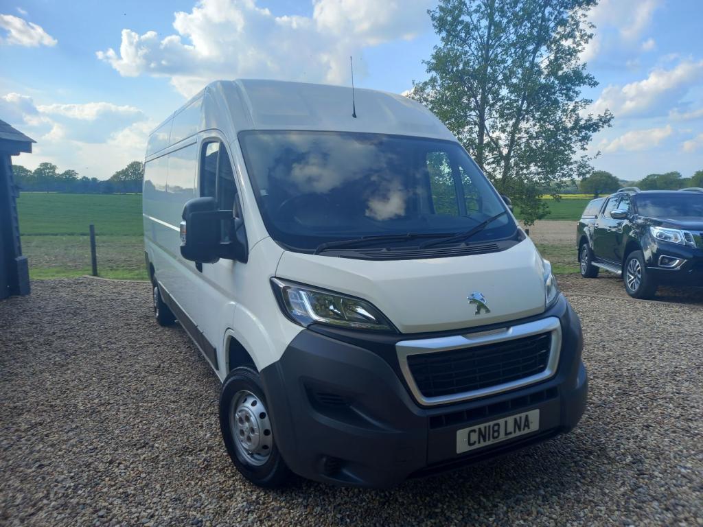 View PEUGEOT BOXER BLUE HDI 335 L3H2 PROFESSIONAL PV