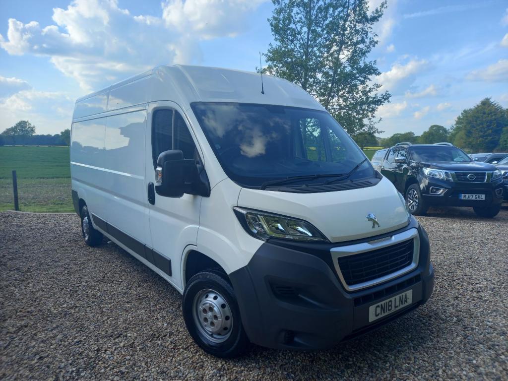 View PEUGEOT BOXER BLUE HDI 335 L3H2 PROFESSIONAL PV