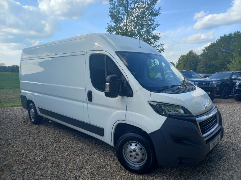 View PEUGEOT BOXER BLUE HDI 335 L3H2 PROFESSIONAL PV