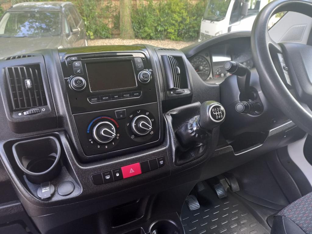 PEUGEOT BOXER