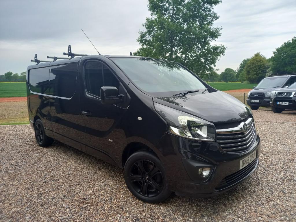 View VAUXHALL VIVARO 2900 L2H1 CDTI PV SPORTIVE