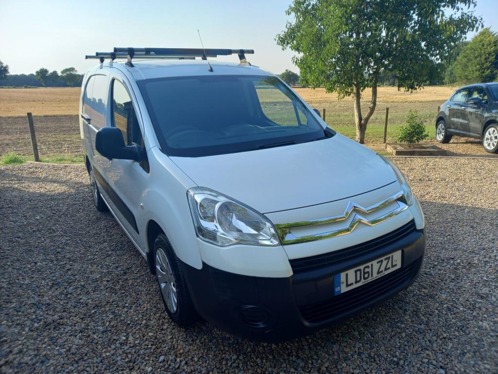 View CITROEN BERLINGO 750 LX L2 HDI