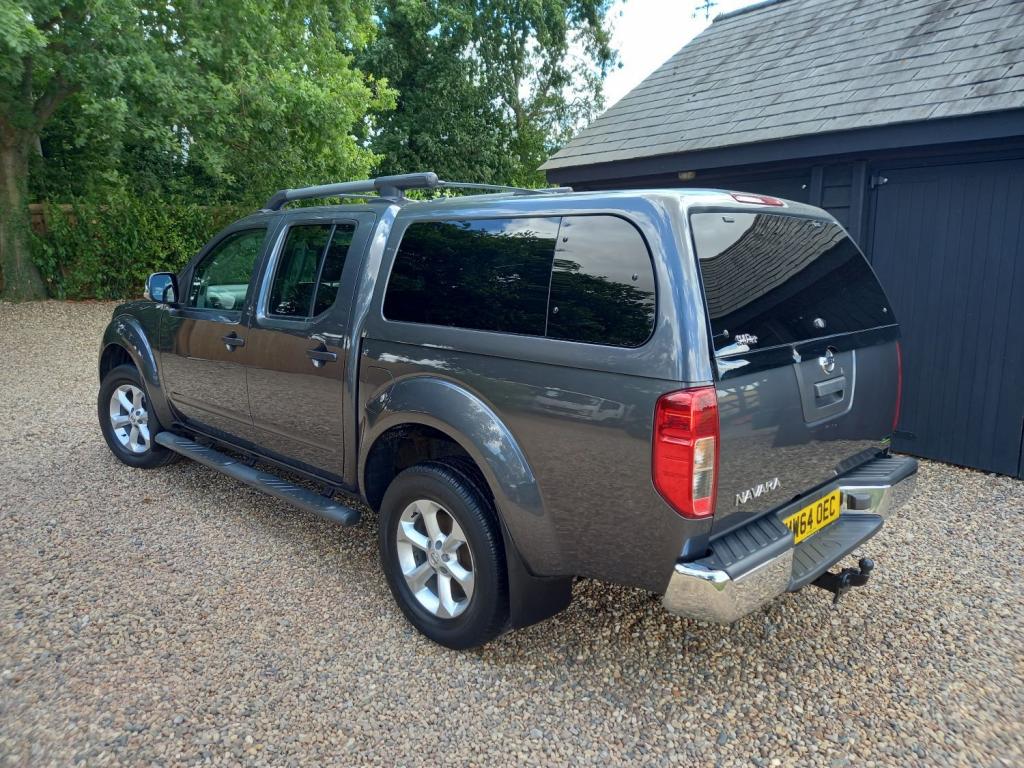 NISSAN NAVARA