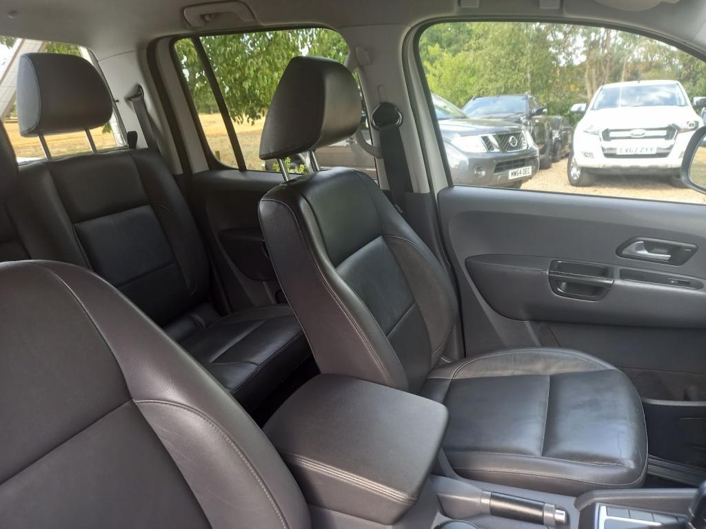 VOLKSWAGEN AMAROK