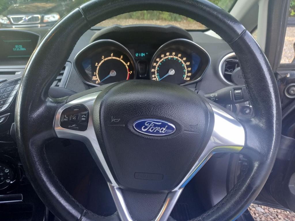 FORD FIESTA