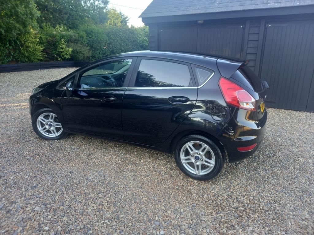 FORD FIESTA