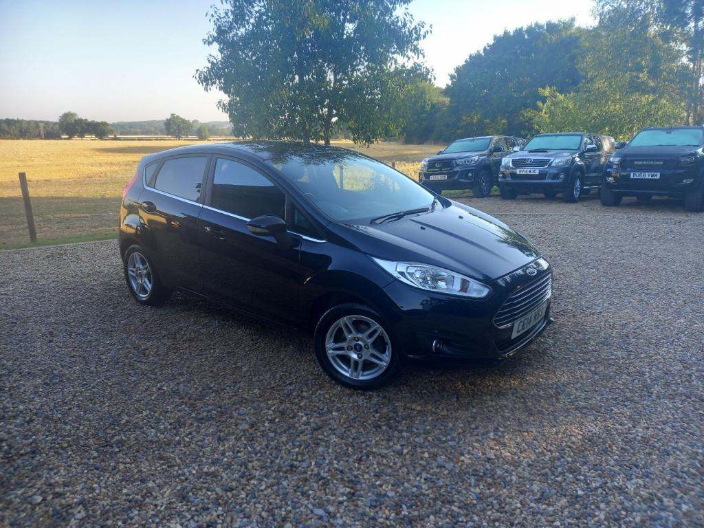View FORD FIESTA 1.0T EcoBoost Zetec Hatchback 5dr