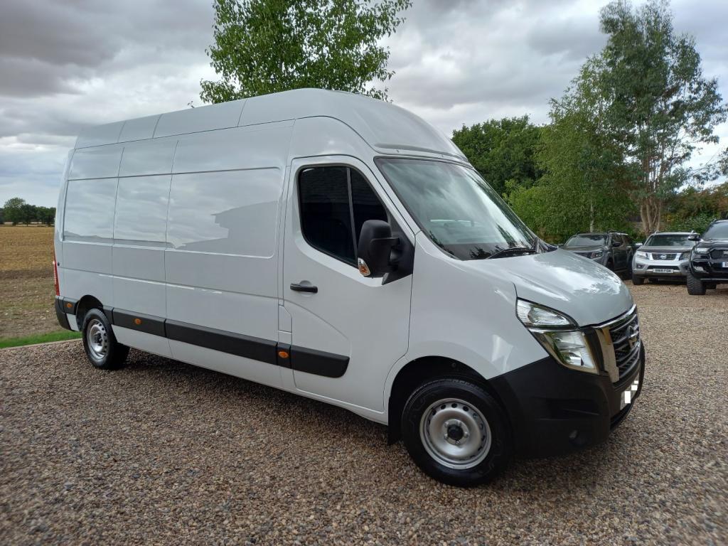 View NISSAN INTERSTAR DCI TEKNA L3H3