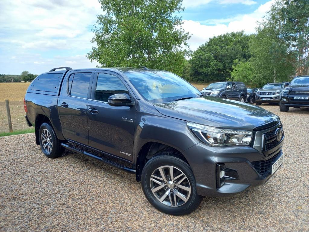 View TOYOTA HILUX INVINCIBLE X 4WD D-4D DCB