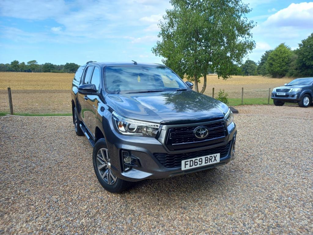 View TOYOTA HILUX INVINCIBLE X 4WD D-4D DCB