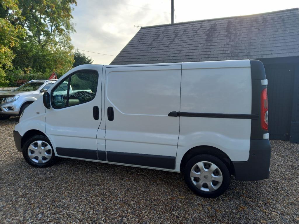 RENAULT TRAFIC