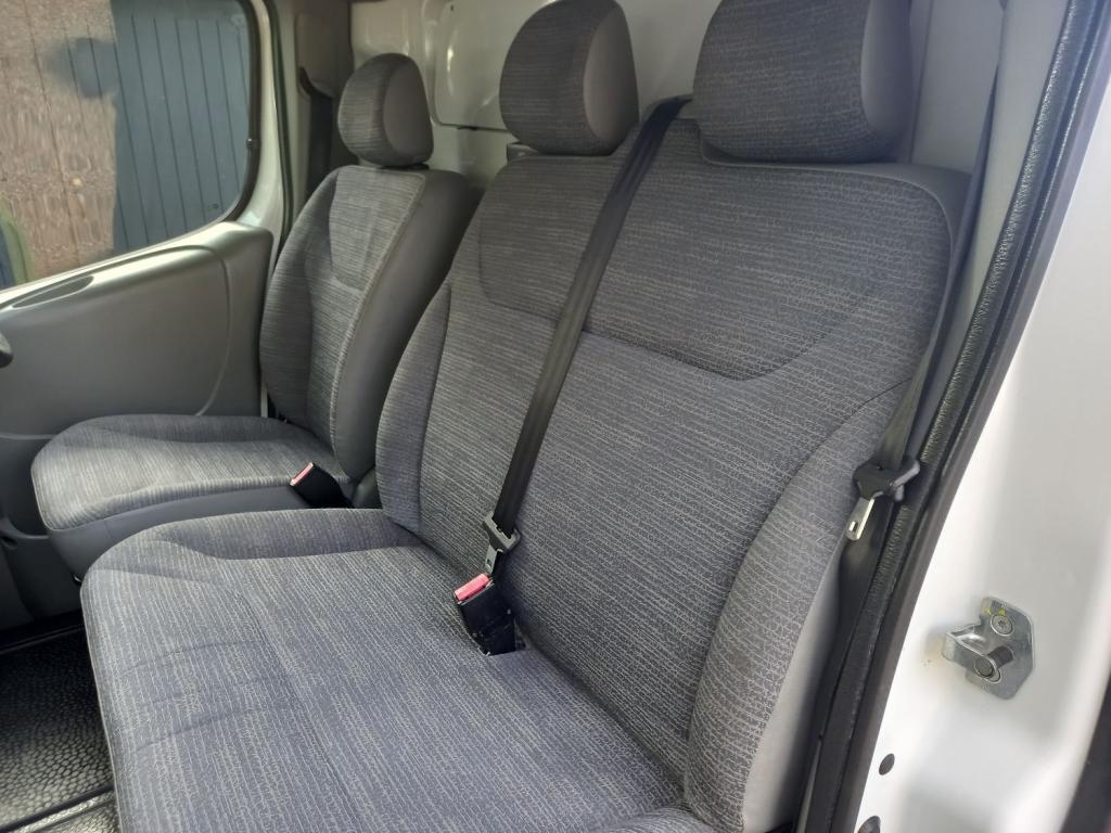 RENAULT TRAFIC