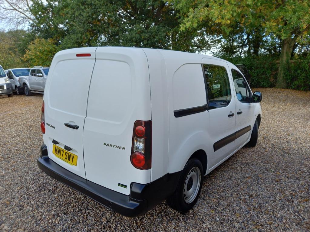PEUGEOT PARTNER