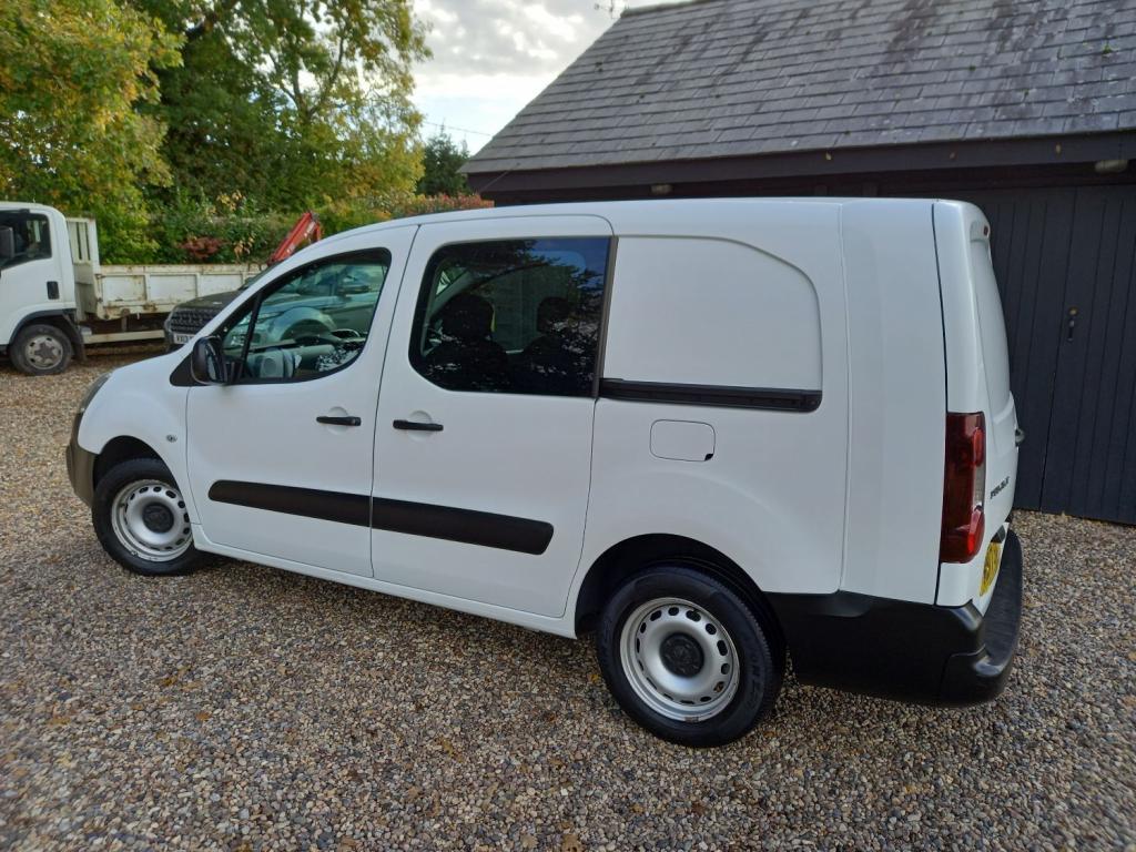 PEUGEOT PARTNER