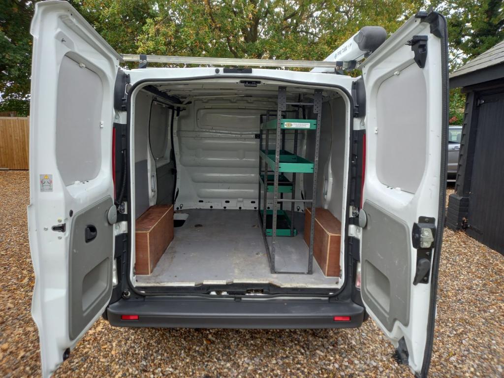 RENAULT TRAFIC