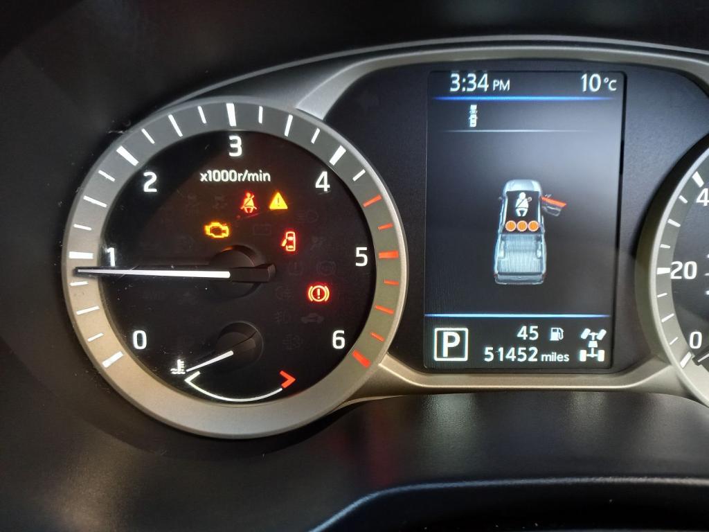 NISSAN NAVARA