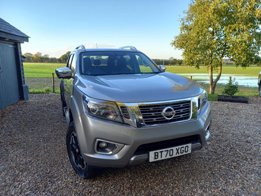 NISSAN NAVARA