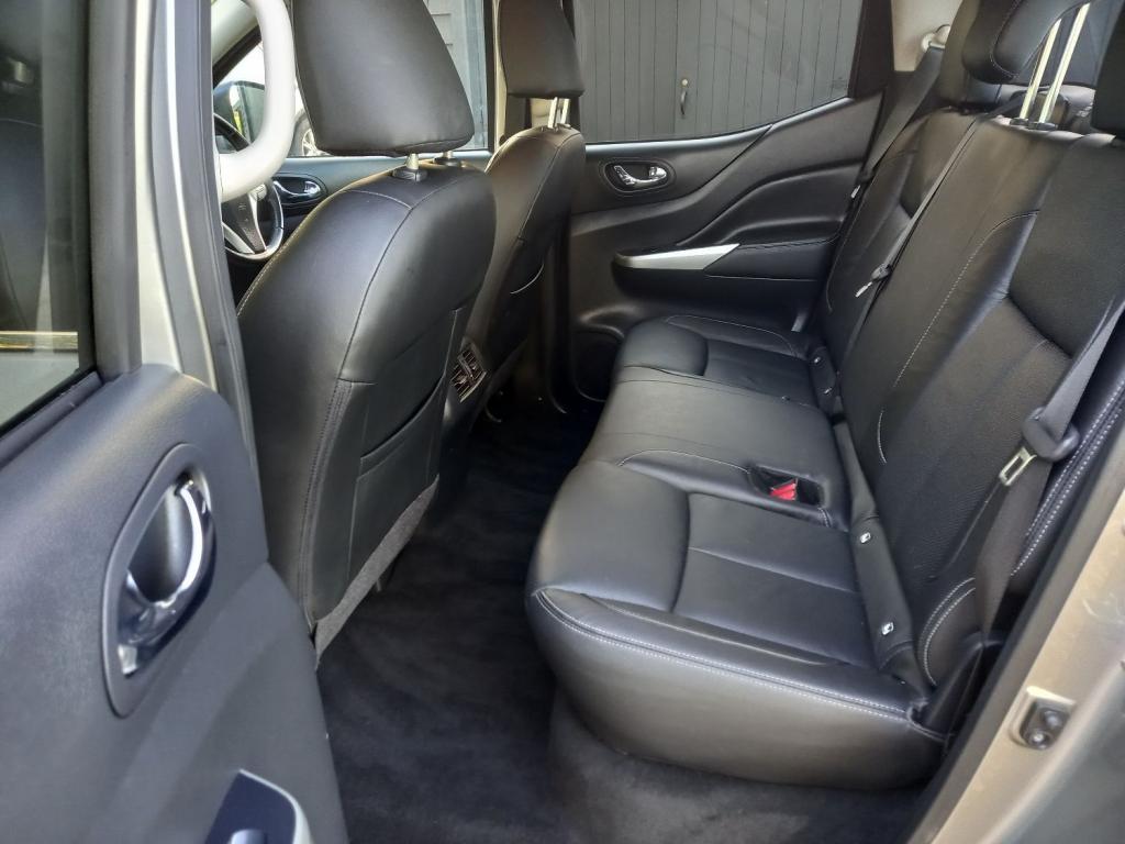 NISSAN NAVARA